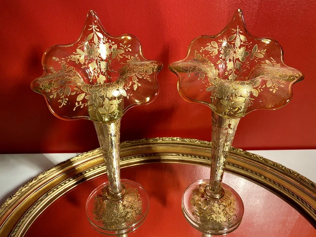 Vase cornet verre ambré festonné pour tulipier centre de table