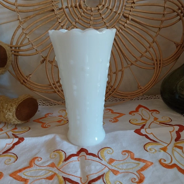 Ancien Vase Vintage En Opaline / Verre Opalescent Décor Main H 28 D 13,5 Cm
