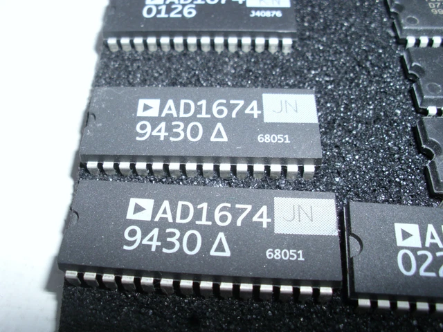 Circuit Intégré AD1674KN De ANALOG DEVICES - DIP28 Neuf Pour Projets électroniques