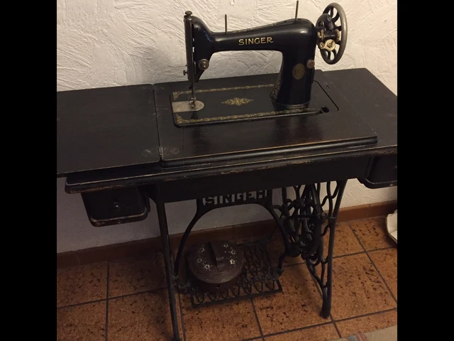 Alte Singer Nähmaschine Mit Tisch Wert SINGER NÄHMASCHINE KLASSE 66 mit Tisch antik mit org