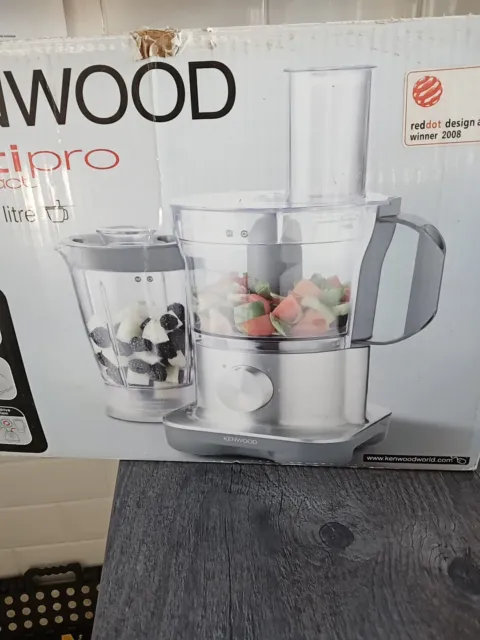 Kenwood FP 250 Multi Pro 2.1 Litre Food Processor & Blender With Accessories.