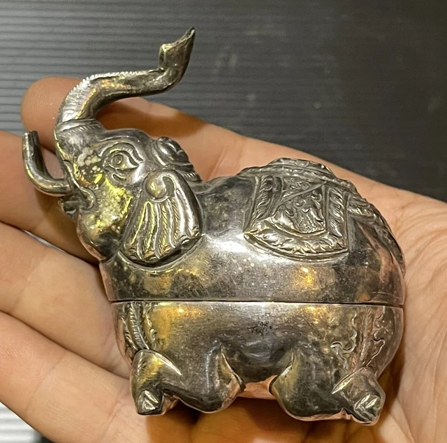 ANTIQUE INDIAN MUGHAL solid silver ceremonial elephant figurine 18th