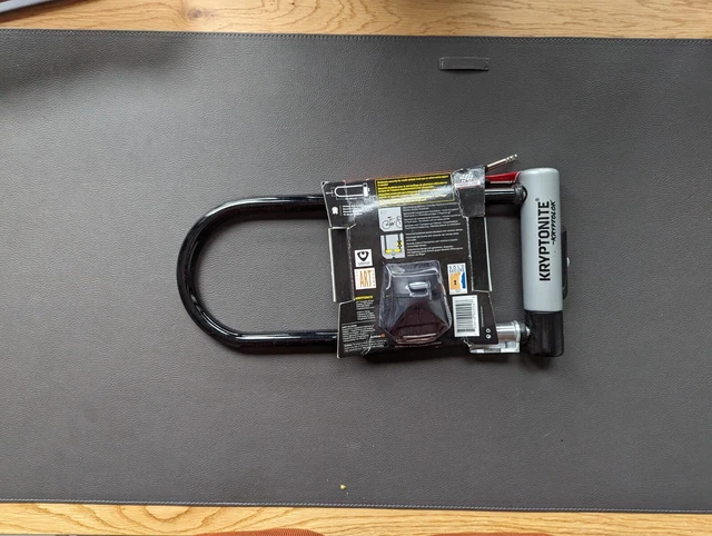 Lucchetto A U Per Bicicletta Brooklyn - Leggero, Con Copertura In Silicione E Supporto Da Trasporto