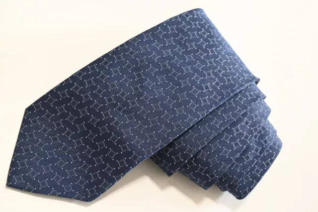 David Donahue Blue  Silk MEN'S  NECK Tie W: 3 1/4 " BY L: 60 " made in USA