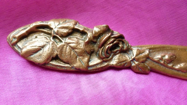 Ouvre-lettre Ancien En Bronze – Modèle Plume Patte De Poule – France