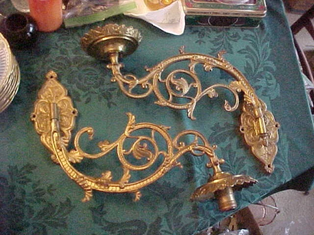 PAIR of GREAT Large Victorian Cast Brass Kerosene Oil Bracket Lamps 15" Deep
