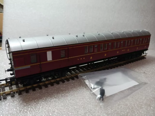 Hornby R4677C LMS 57ft Non Corridor Brake Third Coach Exc Boxed