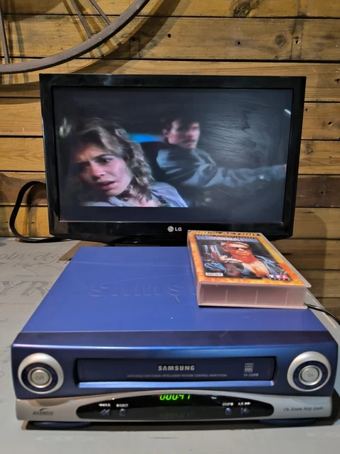 PHILIPS VR 550 Magnétoscope VHS PAL Secam avec télécommande Bon état Fonctionnel EUR 129,00