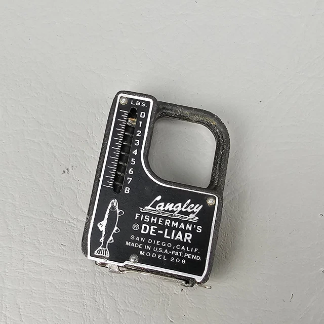 VINTAGE LANGLEY MODEL 208 Fisherman's De-Liar Scale & Tape Measure VGC