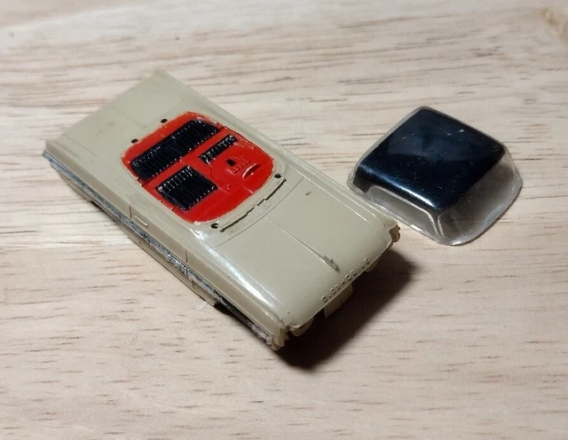 ATLAS HO SLOT CAR - 1962 OLDSMOBILE STARFIRE Hardtop Body Only Tan