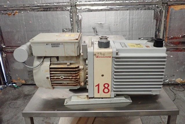 Edwards 18 E2M18 / Agilent G1833-81003 Rotary Vane Vacuum Pump RVP