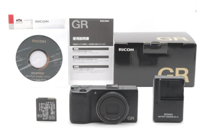 【NEAR MINT w/Box】 RICOH GR 16.2MP Digital Compact Camera Black From JAPAN 2