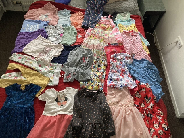 Girls age 3-4 years large clothing bundle