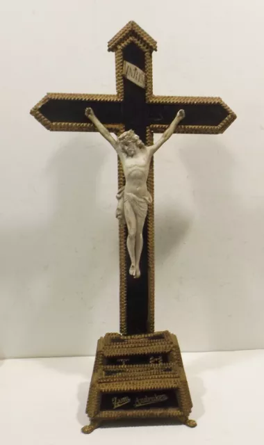 Antikes handgearbeitetes Kruzifix / Standkreuz mit Jesusfigur - Zum Andenken