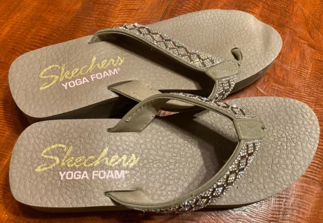Skechers Women's Cali Yoga Foam Flip Flop Wedge Sandals Taupe Rhinestone SZ 9