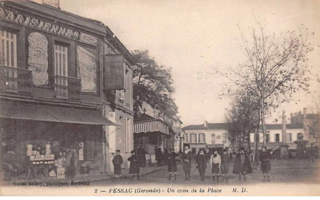 33.AM18467.Pessac.N°2.Un coin de la place