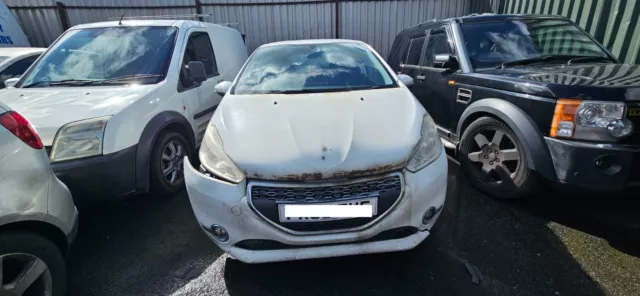 Peugeot 208 Active 2013 1.2 petrol EB2(HMZ) engine breaking whole car P/C EWPB