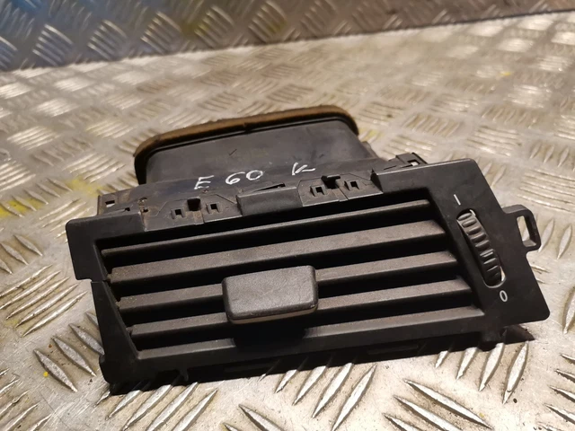 Grille De Ventilation Carrosserie BMW 5 E60 - Réf. 6910722, Pour 3.00 Diesel, Occasion
