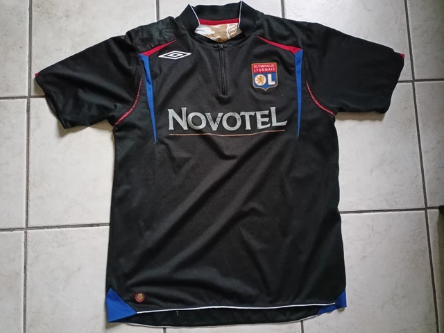 Maillot Olympique Lyonnais (OL) 2001/2002 Avec 11 Signatures De Joueurs - Occasion Collector