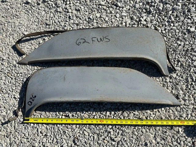Vintage PAIR Old 1962 Ford Fairlane Mercury Meteor Foxcraft FENDER SKIRTS Q26