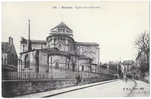 NEVERS 58 Église Saint-Etienne CPA animée non circulée non daté Edition B.F