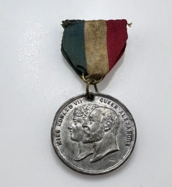 King Edward VII Coronation Medal Soft White Metal 32 mm diameter
