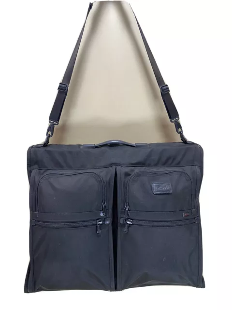 Preowned Tumi Alpha Classic 22134DH 18"x23.5"x5.5" Bifold Garment Bags - Black