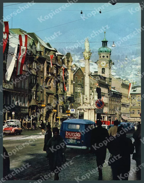 Farbfoto Innsbruck Straßenbahn VW Bulli Winterolympiade Fahnen Läden Autos 1964