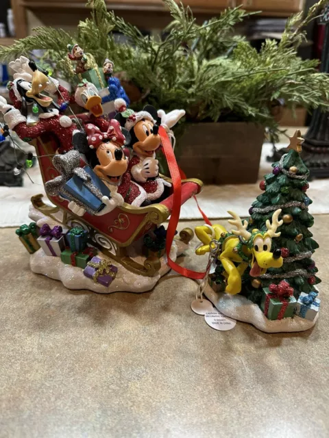 Disney Parks Christmas Holiday Mickey Sleigh Figurine,Minnie Donald Goofy Pluto