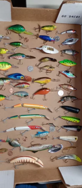 https://www.picclickimg.com/cfAAAOSwZHdlRaGI/Mixed-Lot-of-40-Crankbait-Fishing-Lures.webp