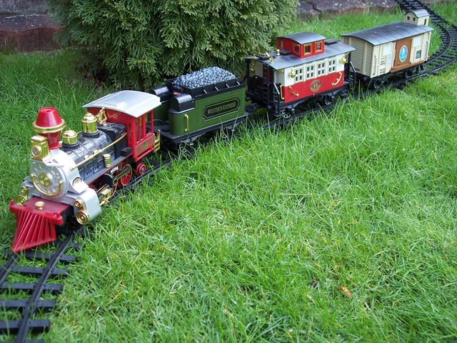  GARTENEISENBAHN SPUR G Eisenbahn Dampflok ferngesteuerte Westernbahn Illustration 