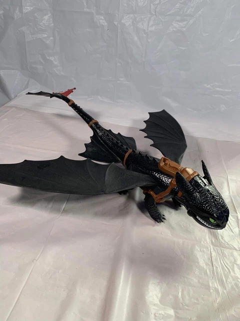 Spin Master How to train your Dragon Ultimate Plasma Blast Toothless 51 cm au meilleur prix sur