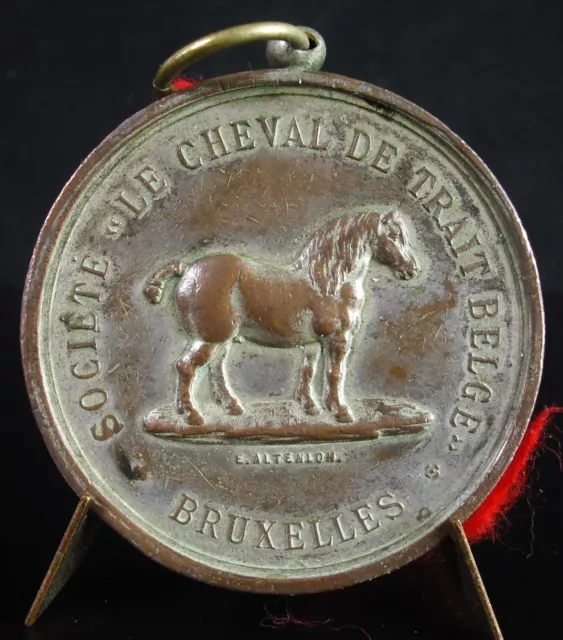 Medalla El Caballo De Belga Bélgica Bruselas c1880 Leopoldo III Rey 56MM