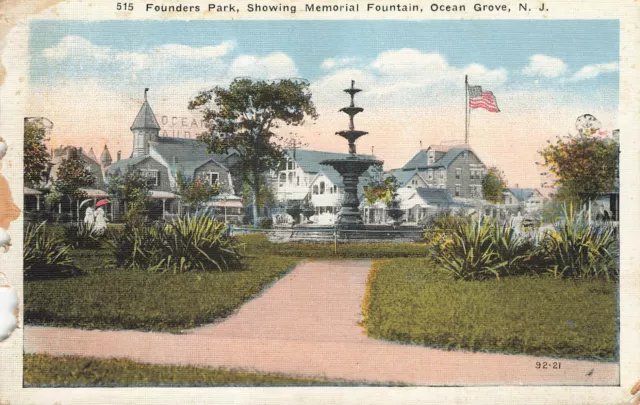 FOUNDERS PARK SHOWING MEMORIAL FOUNTAIN POSTCARD OCEAN GROVE NJ NEW JERSEY 1920s