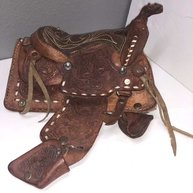 VINTAGE MINIATURE 9” Tooled Padded Leather SaddleSample/Toy/Decor/Dog
