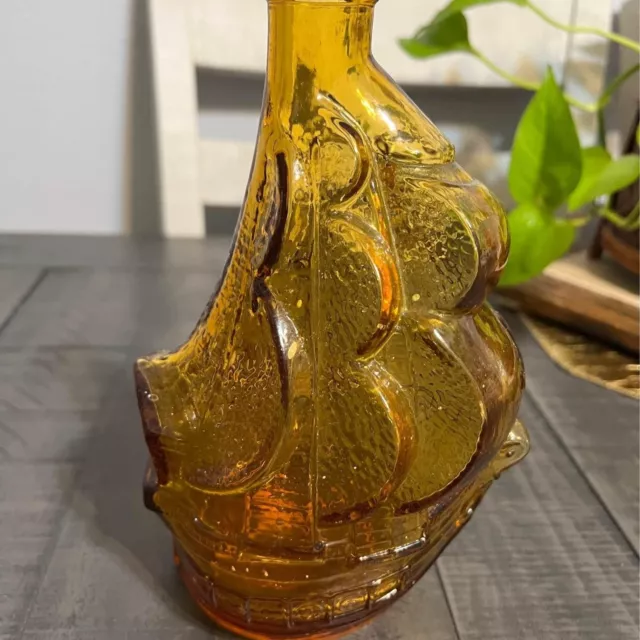 Art Glass Wine Bottle Decanter Pirate ship