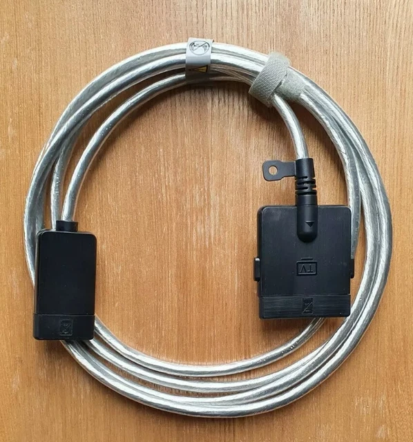 GENUINE SAMSUNG ONE Connect Cable 2.5 Meter BN3902688B 8K 2021 QLED