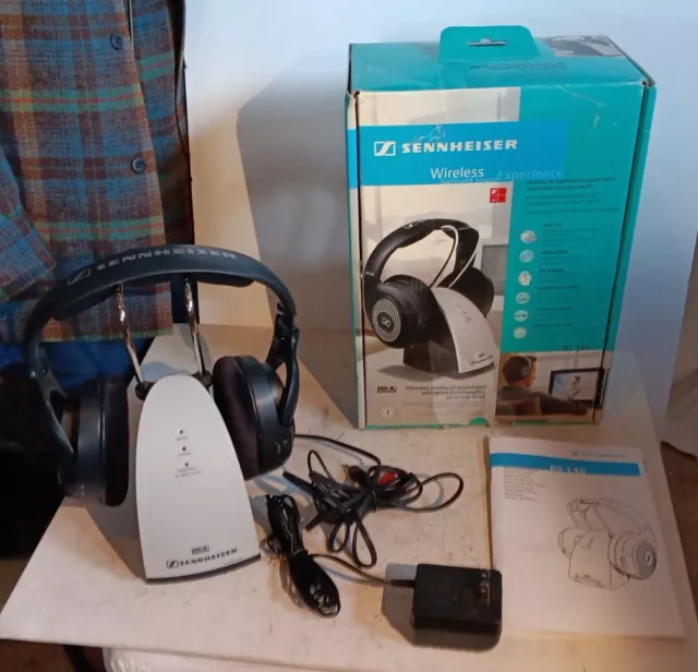 SENNHEISER HDR 130 Wireless Headphones w/ TR130 Transmitter Dock RS 130