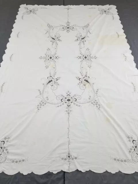 Vintage Cream Madeira Embroidered Cutwork Table Cloth 243x159cm