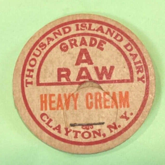 THOUSAND ISLAND DAIRY Grade A Raw Heavy Cream Clayton, N.y. Milk Bottle