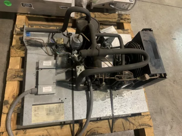 Copeland MCFH-0049-CAA-021 Condensing Unit Copeland MCFH-0049-CAA-021 Condensing Unit