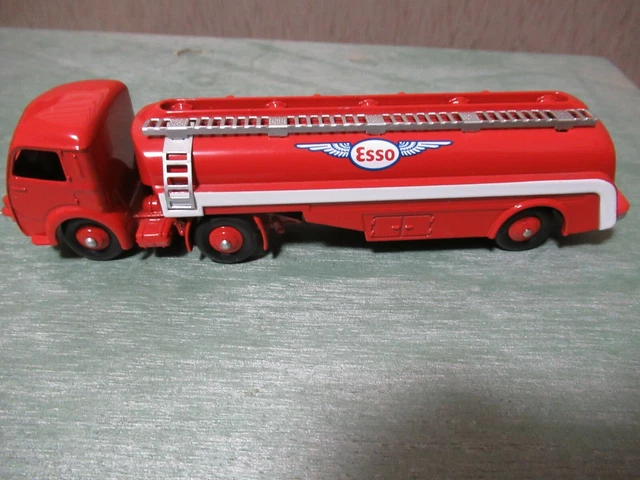 Dinky Toys 32C – Camion Citerne Panhard – Semi-remorque ESSO – Miniature Ancienne