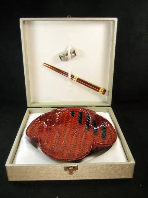 VINTAGE JAPANESE (c. 1960) HAND MADE LACQUERED BAMBOO DISH SERVING SET W/ BOX^