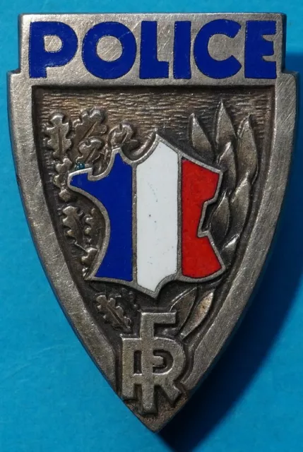 Insigne de képi de police