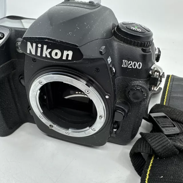 Nikon D200 10.2 MP Digital SLR Camera - Black Body Only with Strap (UNTESTED) 3