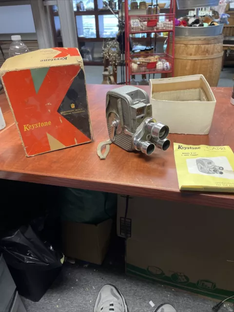Vintage Keystone K-27 Capri Triple Turret 8mm Film Movie Camera