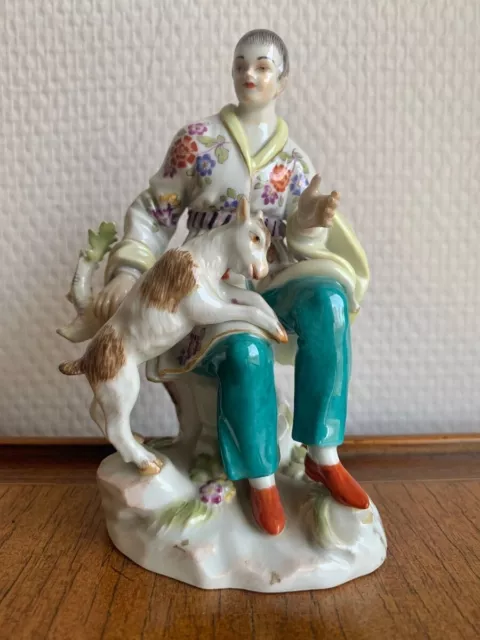 Meissen - Figure En Porcelaine Japonais Avec Bouc