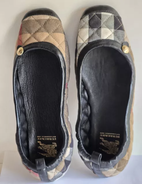 Great Pair Burberry Girls  Ballet Flats  Size  Small  With Buttons