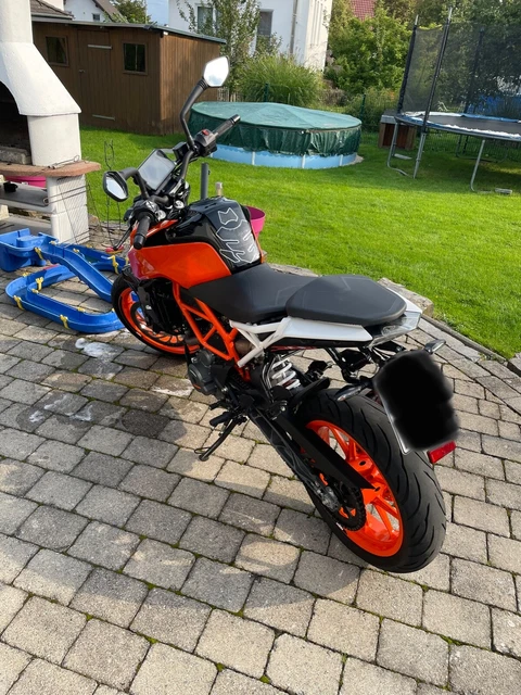 TOP gepflegte KTM 390 DUKE ABS 4