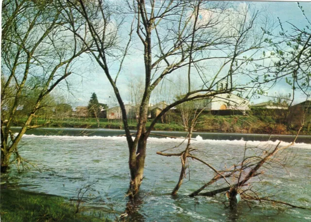 *8196 cpm 33 Saint Seurin sur l'Isle - le barrage et l'Eglise